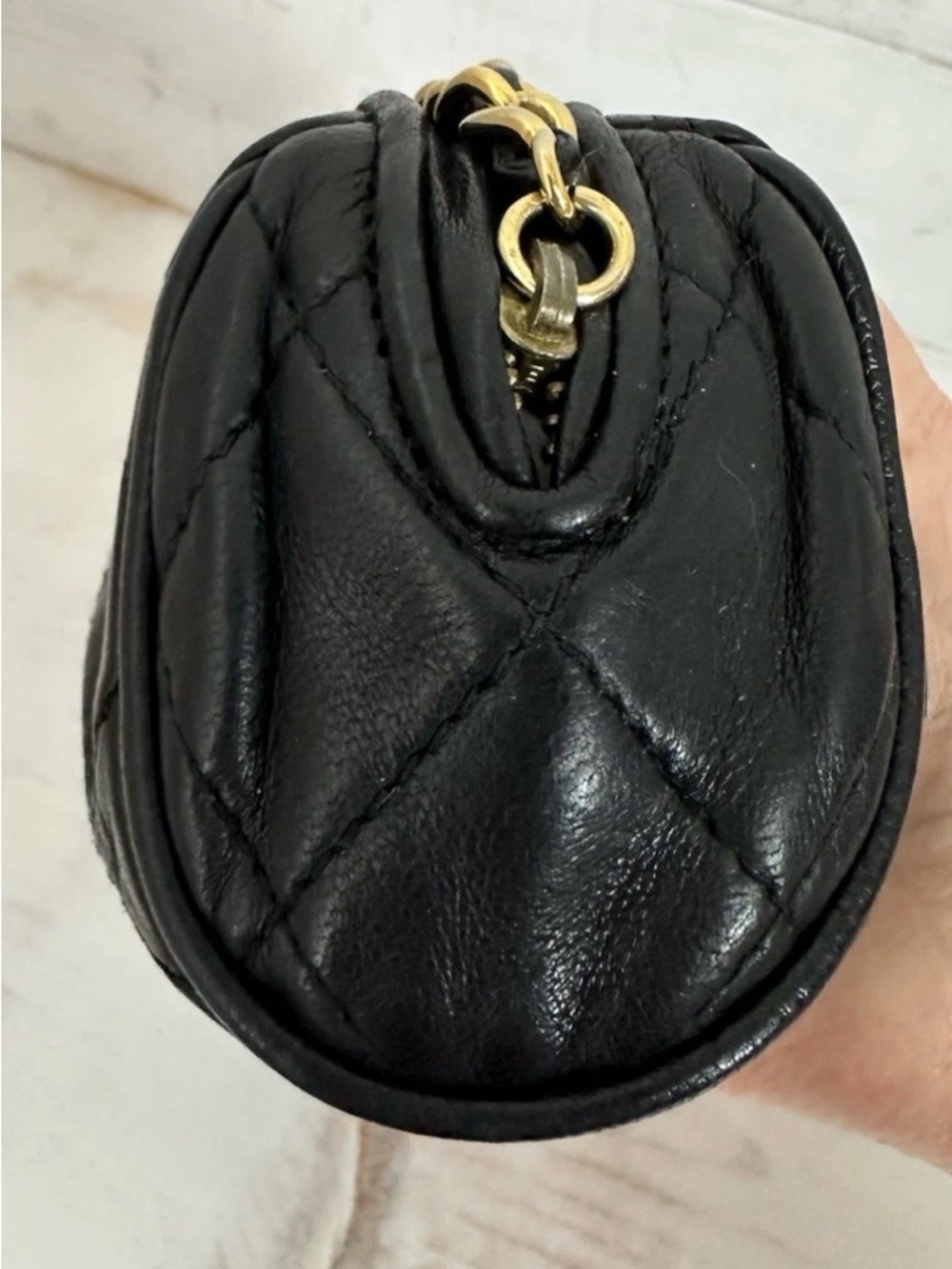 Authentic Vintage Chanel Quilted Black Lambskin Barrel Bag – Tassel & Gold Chain - Picture 5 of 9